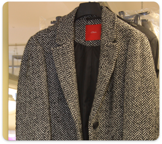 Ladies S.Oliver coat close-up.